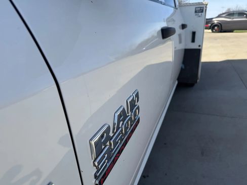 Used 2018 RAM 3500 Tradesman w/ Chrome Appearance Group image 67