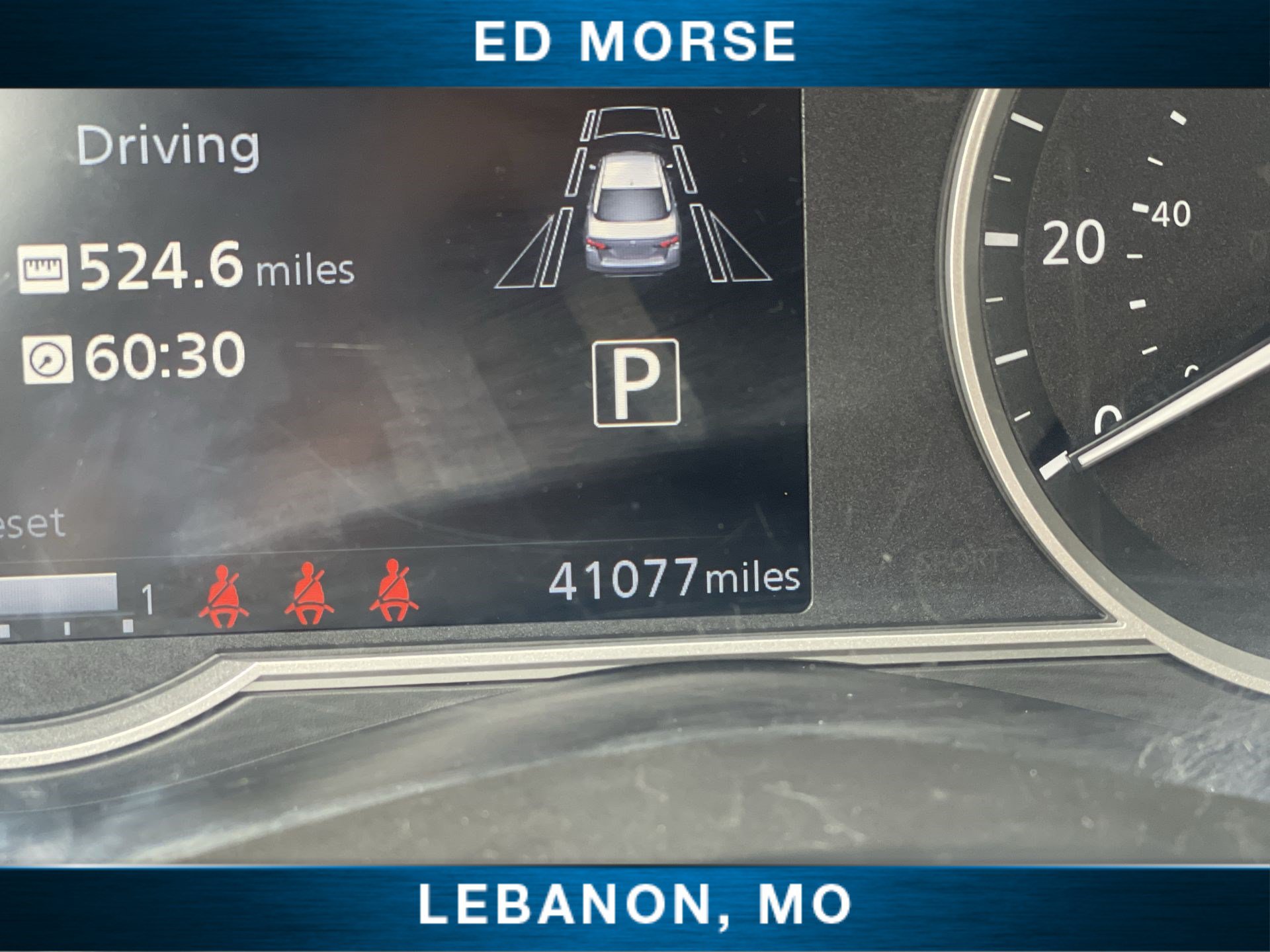 Used 2025 Nissan Versa SV FWD image 12