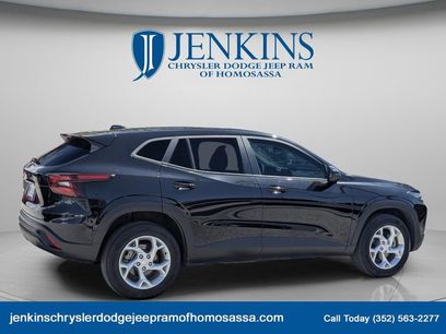 Used 2024 Chevrolet Trax LS w/ LS Convenience Package