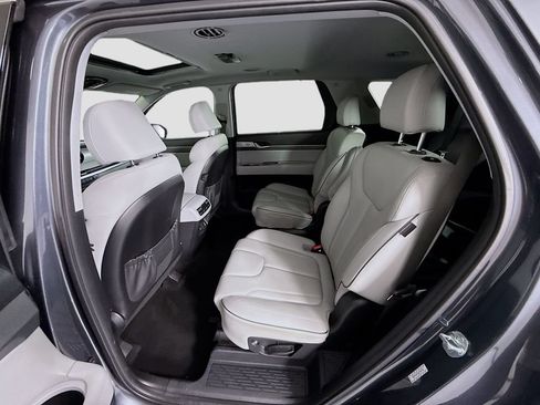 Used 2024 Hyundai Palisade SEL w/ Premium Package FWD image 22