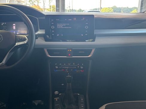 Used 2025 Volkswagen Taos SE image 25