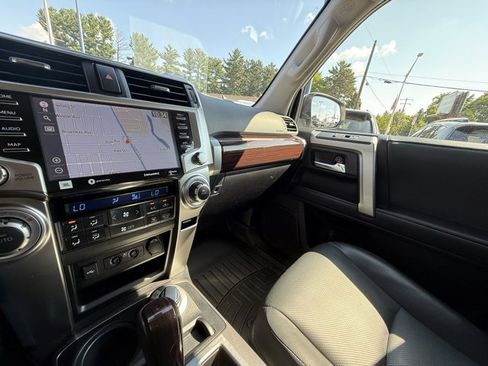 Used 2022 Toyota 4Runner Limited image 27