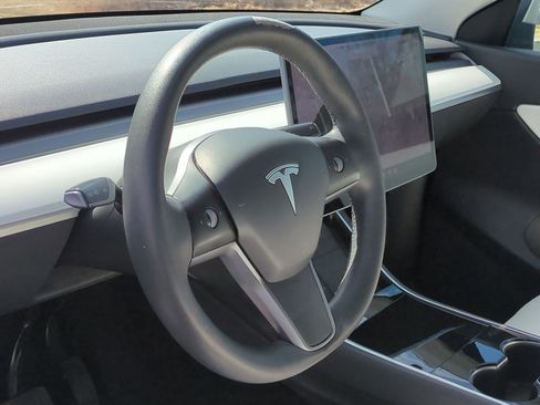 Used 2021 Tesla Model Y 2WD image 18