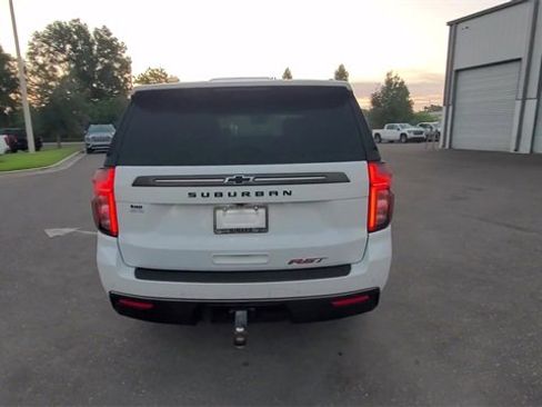 Used 2022 Chevrolet Suburban RST w/ Luxury Package image 7