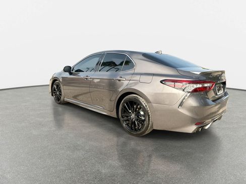 Used 2023 Toyota Camry XSE FWD image 6