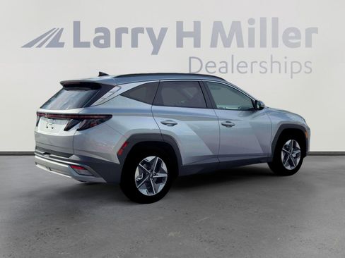 New 2026 Hyundai Tucson SEL FWD image 8