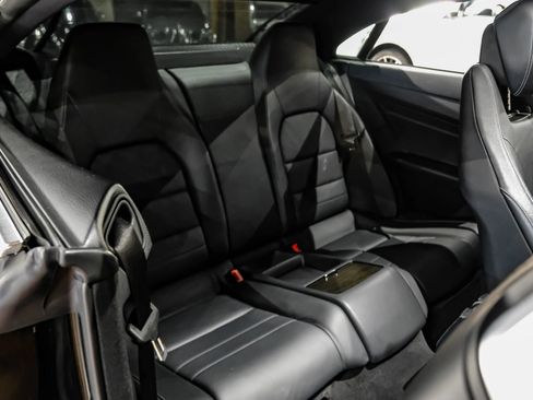 Used 2014 Mercedes-Benz E 550 Coupe image 34