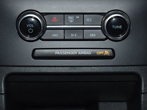 Used 2024 Ford Edge SEL image 17