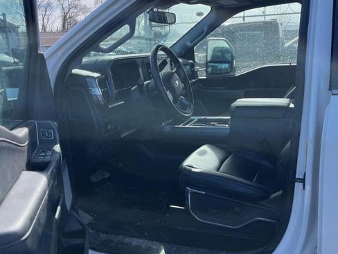 Used 2023 Ford F250 Lariat w/ Lariat Ultimate Package image 9