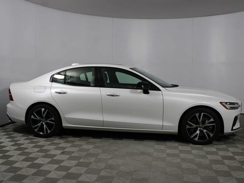 Used 2021 Volvo S60 T8 R-Design Expression AWD/4WD image 21