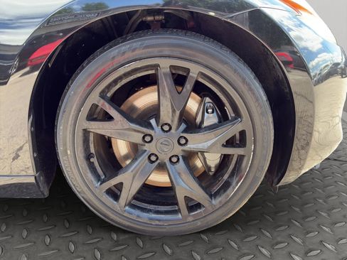 Used 2010 Nissan 370Z Touring w/ Sport Pkg RWD image 27