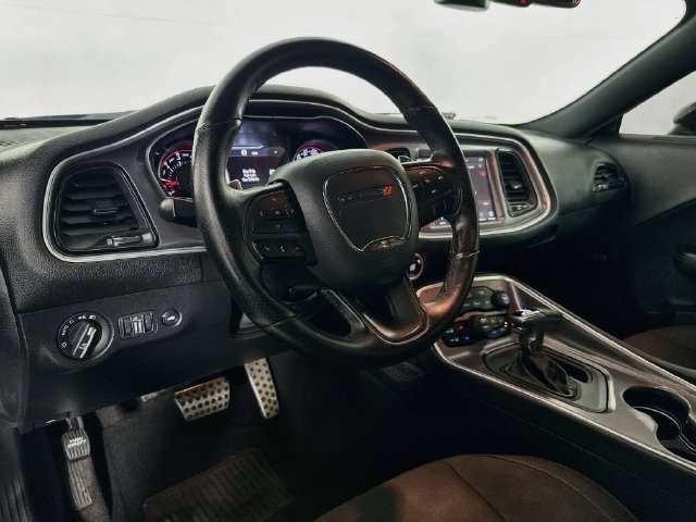 Used 2019 Dodge Challenger R/T Scat Pack RWD image 20
