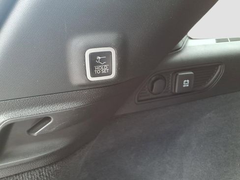 Used 2023 Jeep Grand Cherokee Summit AWD/4WD image 15