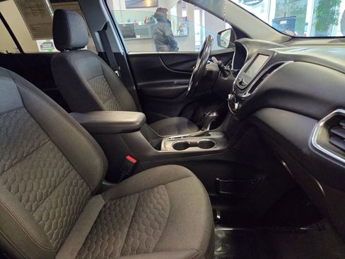 Used 2018 Chevrolet Equinox LT image 52