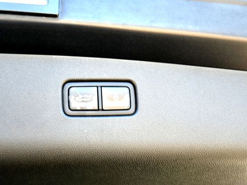 Used 2025 Genesis GV70 2.5T image 29