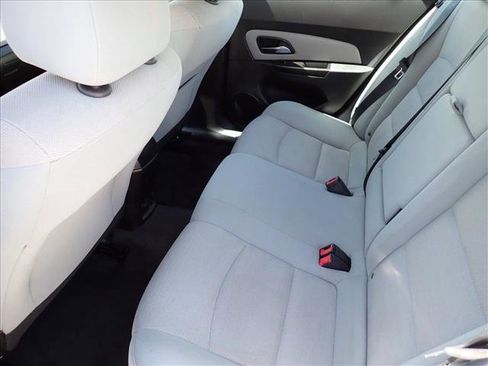 Used 2012 Chevrolet Cruze LT FWD image 8