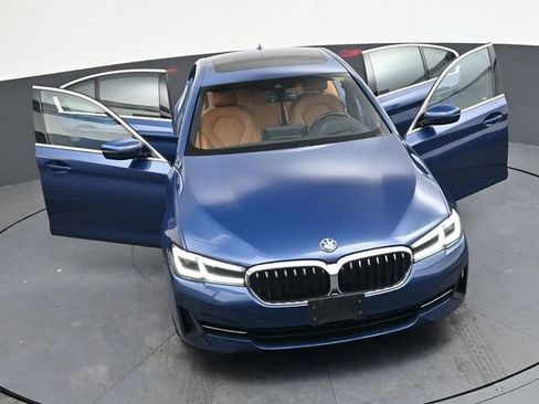 Used 2022 BMW 540i xDrive w/ Premium Package image 39