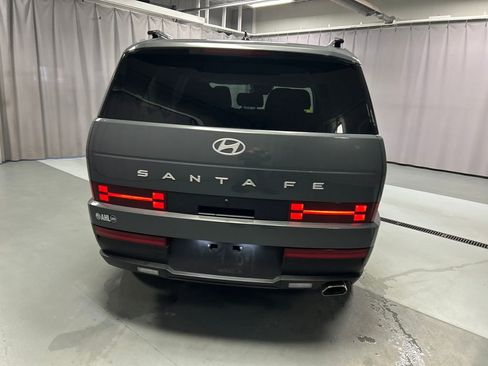 Used 2025 Hyundai Santa Fe SEL FWD image 6
