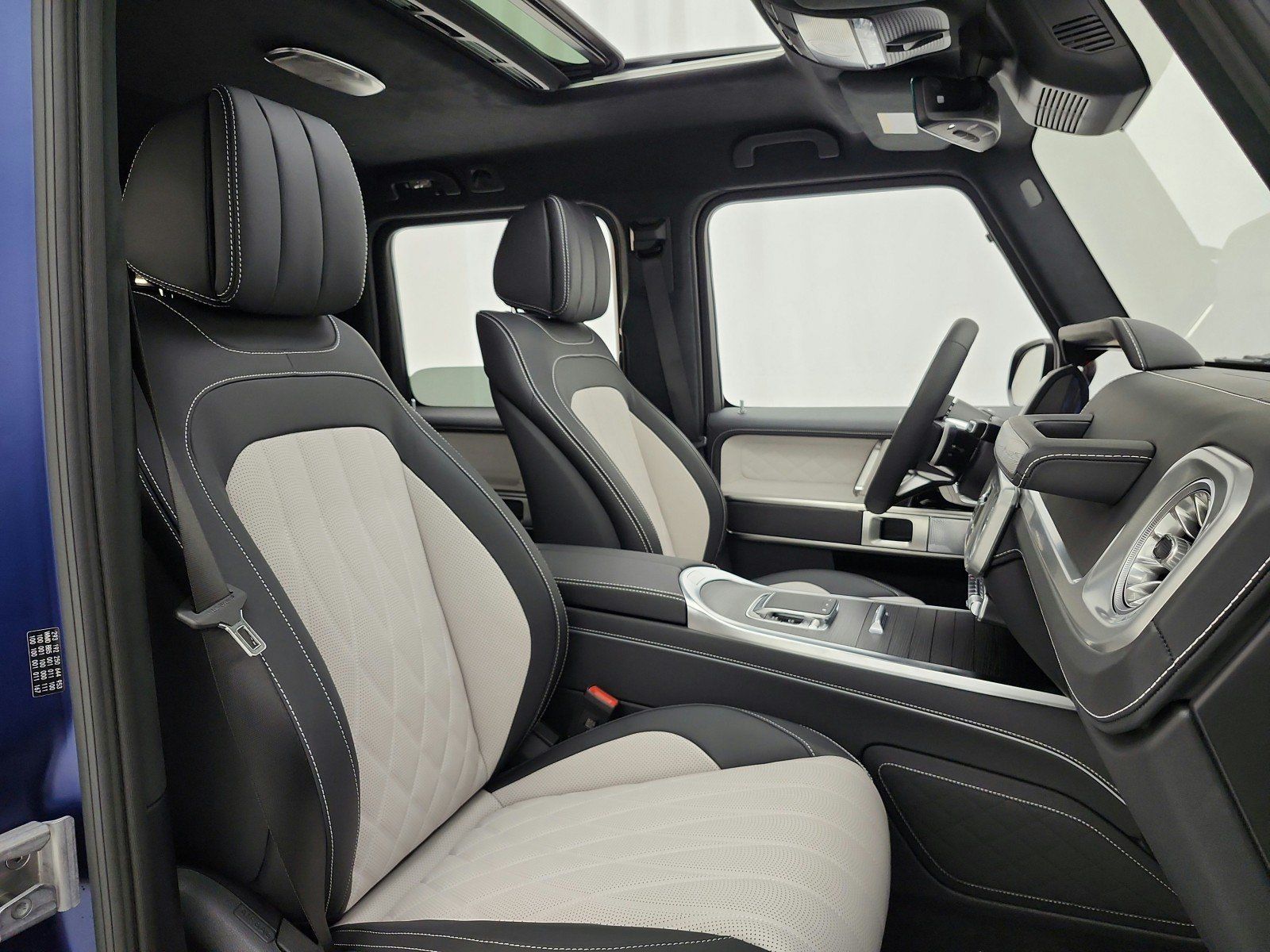 New 2027 Mercedes-Benz G 580 e image 15