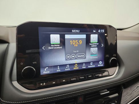 Used 2023 Nissan Rogue Platinum w/ Platinum Premium Package FWD image 9