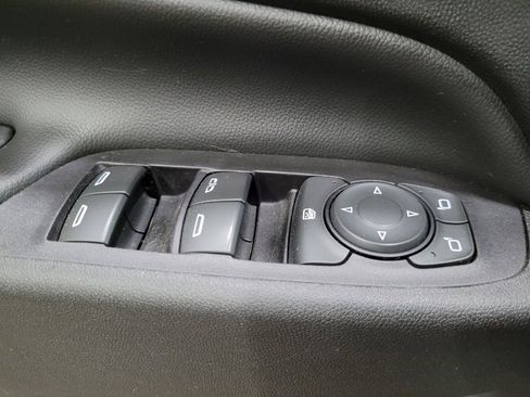 Used 2018 Chevrolet Equinox Premier AWD/4WD image 27