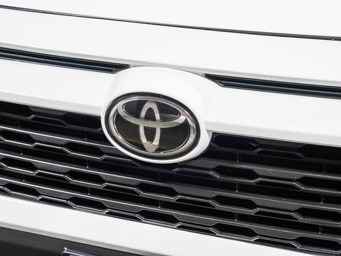 Certified 2023 Toyota RAV4 XLE w/ Convenience Package FWD image 9