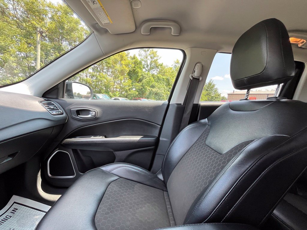 Used 2021 Jeep Compass Latitude FWD image 26