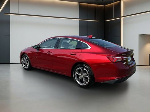 Used 2022 Chevrolet Malibu LT FWD image 3