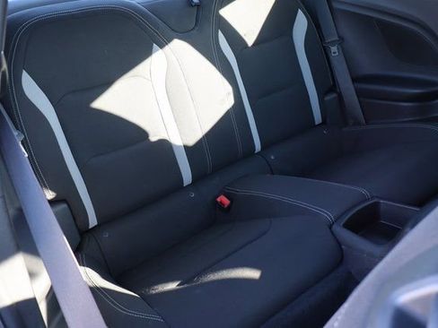 Used 2020 Chevrolet Camaro LT image 33