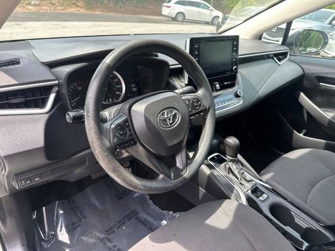 Used 2021 Toyota Corolla LE image 11
