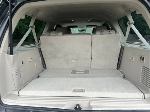 Used 2013 Lincoln Navigator L 2WD image 8