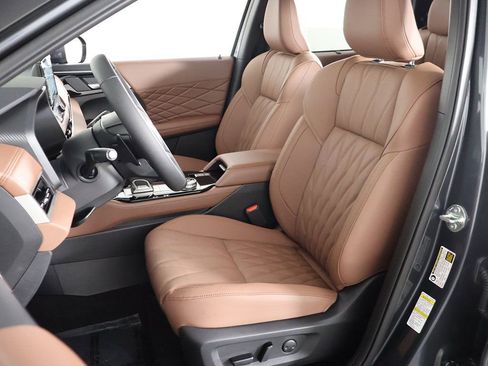 New 2025 Mitsubishi Outlander SEL image 34