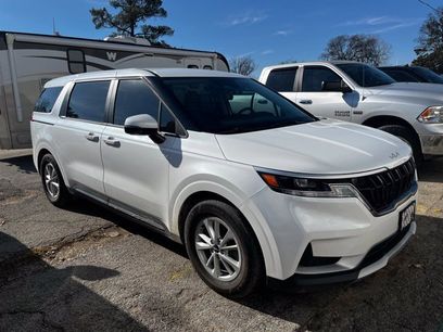 Used 2024 Kia Carnival LX