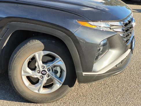 Certified 2023 Hyundai Tucson SEL AWD/4WD image 16