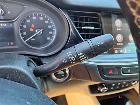 Used 2019 Buick Regal Preferred w/ Sights and Sounds Package image 25