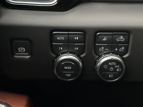 Used 2024 GMC Sierra 1500 Denali Ultimate image 33