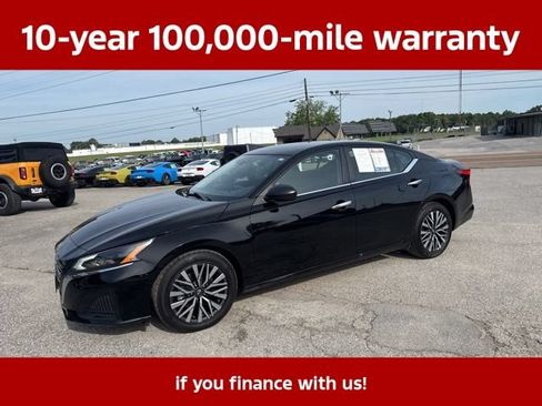 Used 2025 Nissan Altima 2.5 SV FWD image 3