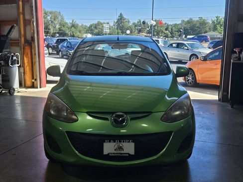 Used 2011 MAZDA MAZDA2 Sport FWD image 11