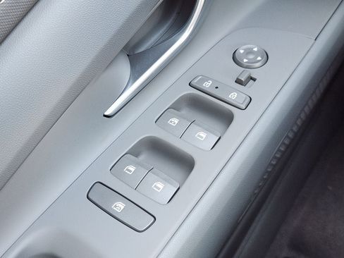 New 2026 Hyundai Elantra SEL Sport FWD image 22