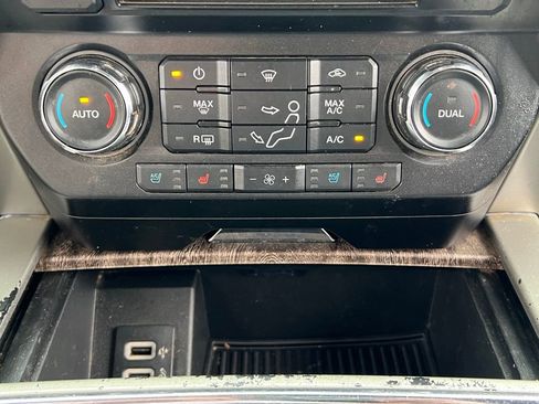 Used 2017 Ford F250 Lariat w/ Chrome Package AWD/4WD image 30