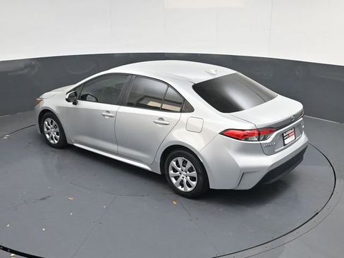 Used 2024 Toyota Corolla LE image 40