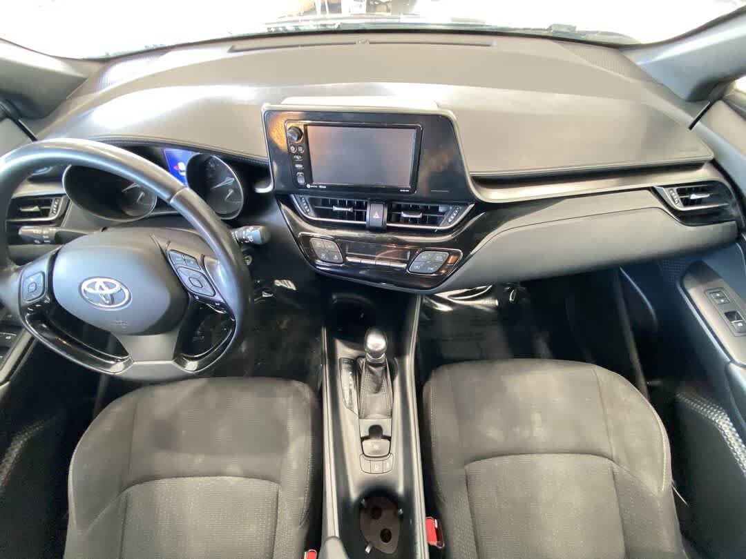 Used 2018 Toyota C-HR XLE FWD image 22