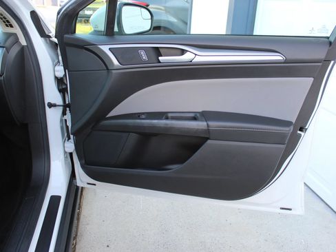 Used 2016 Ford Fusion S FWD image 24
