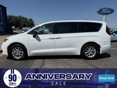 Used 2024 Chrysler Pacifica Touring-L