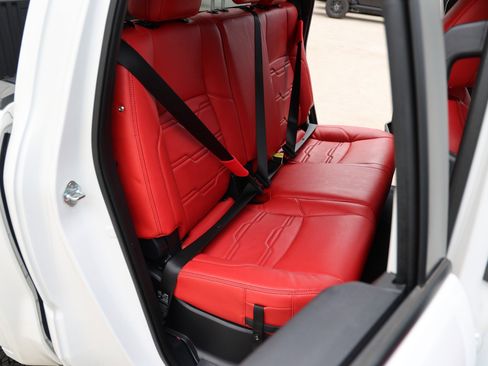 Certified 2024 Toyota Tacoma SR5 image 31