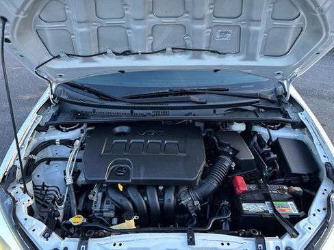 Used 2014 Toyota Corolla LE image 23