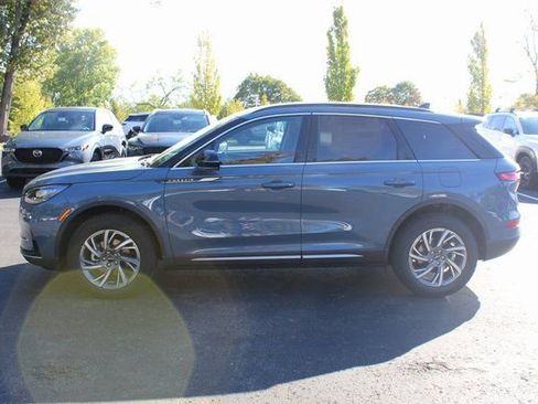 New 2026 Lincoln Corsair Premiere image 6