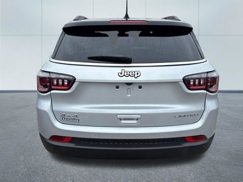 Used 2025 Jeep Compass Limited AWD/4WD image 5