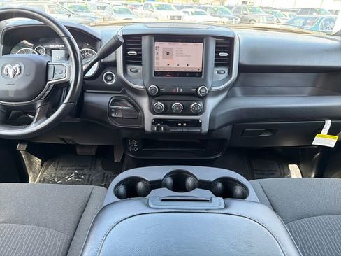 Used 2024 RAM 3500 Tradesman w/ Chrome Appearance Group AWD/4WD image 9