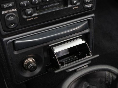 Used 2001 Toyota MR2 image 75